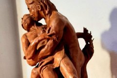 Dafne e Apollo, scultura in argilla, h 45 cm, 2020-21